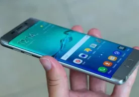 Samsung ахийри ўз смартфонлари портлаб кетиши сабабини топди фото