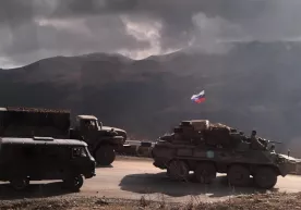 Rossiya tinchlikparvar kuchlari Tog‘li Qorabog‘ni tark etishni boshladi фото