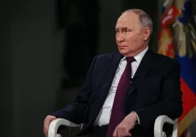 Кремл: Путин Украинадаги вазиятни ҳал қилиш бўйича мулоқотга очиқ фото