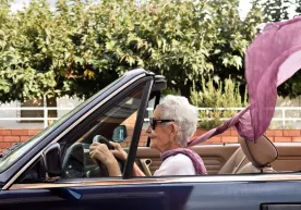 103 yoshli italiyalik ayol haydovchi jarimaga tortildi фото