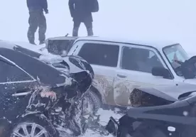 Qozog‘istonda 11 ta avtomobil ishtirokida YTH sodir bo‘ldi фото