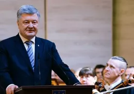 Poroshenko prezidentlik saylovi kampaniyasiga 2,5 mln dollardan ortiq pul sarfladi фото