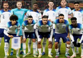 Who has been called up to the England national team's March training camp? фото