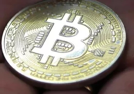 Биткоин курси яна 8 минг доллардан арзонлашди фото