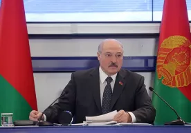 «Pul kam, mersedeslar yo‘q». Lukashenko o‘z yig‘ilishida amaldor tomonidan yozib olingan so‘zlarga izoh berdi фото