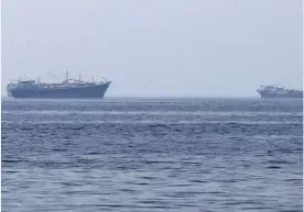 Эрон Уммон кўрфазида АҚШ нефт танкерини ҳибсга олди фото