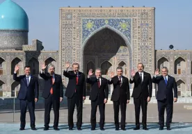 Navoiyning umidli duosi yoxud Samarqand sammiti atrofidagi o‘ylar фото