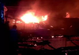 Сурхондарёдаги Бойсун бозорида катта ёнғин содир бўлди фото