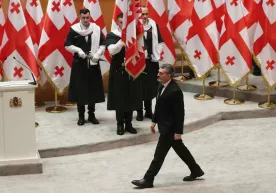 Kavelashvili Gurjiston prezidenti lavozimiga kirishdi, Zurabishvili saroyni tark etdi фото