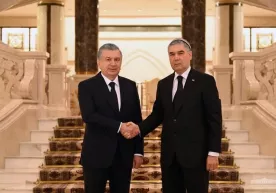 Шавкат Мирзиёев Ашхободда Гурбангули Бердимуҳамедов билан учрашди фото