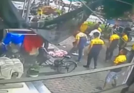 Бешинчи қаватдан тушиб кетган бола тирик қолди (видео) фото