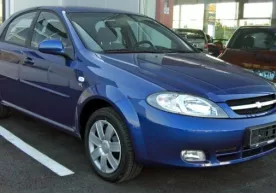Қарздорнинг Lacetti автомашинаси 5 200 АҚШ долларлик қарзини қоплаш учун сотилди фото