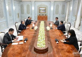 Prezident «BYD» rahbari bilan muhim masalalarda gaplashdi фото