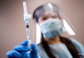 Канада ҳар бир фуқароси учун тўрт дозадан COVID-вакцина сотиб олди фото