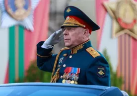 Путин Олег Салюковни бош қўмондонликдан озод қилди фото