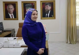 Рамзан Қодиров қизини «Чеченистон Республикаси олдидаги хизматлари учун» медали билан тақдирлади фото