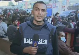 Falastinlik jurnalist bir lahzada 22 nafar yaqinidan ayrildi фото