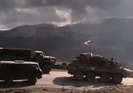 Россия тинчликпарвар кучлари Тоғли Қорабоғни тарк этишни бошлади фото