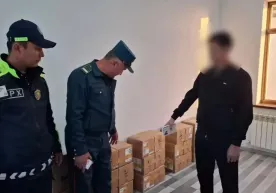 Остановился на дороге — 360 iPhone в салоне! фото