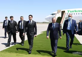Туркманистон президенти Самарқанд шаҳрига етиб келди фото