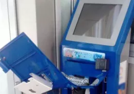 Toshkentda bankomatni buzib, ichidagi pullarni o‘g‘irlab ketishdi фото