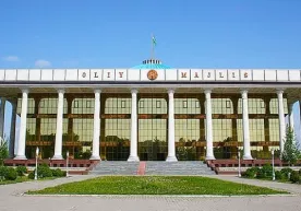 Депутатлар Ўзбекистон ЕОИИда кузатувчи бўлиши учун овоз беришди фото