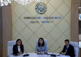 “Давлат тилини ривожлантиришнинг ҳуқуқий жиҳатлари” мавзусида давра суҳбати ўтказилди фото