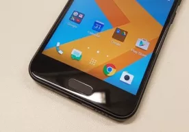 HTC Camera иловасига панорамали селфи функцияси қўшилди фото