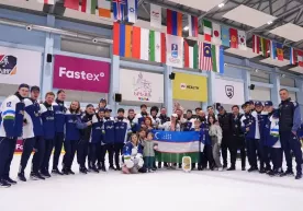Сборная Узбекистана по хоккею вышла в третий дивизион чемпионата мира фото