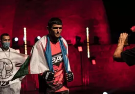 Nursulton Ro‘ziboyev MMA kechasida ukrainalik raqibini 1-raunddayoq taslim etdi фото