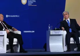 Путиннинг ёнида янграган баёнот: Тўқаев Қозоғистон “ДХР” ва “ЛХР”ни тан олмаслигини айтди фото