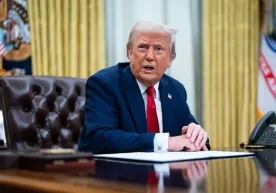 Трамп Украинада сулҳдан умид узди ва Россияга қарши янги санкциялар тайёрламоқда фото