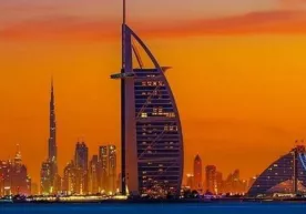 Dubay xorijlik sayyohlarni qabul qila boshlaydi фото