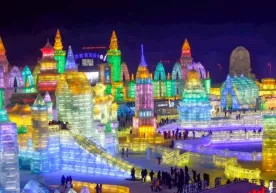 Xitoyda muz va qordan yasalgan haykallar festivali boshlandi фото