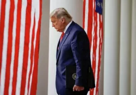 Трамп унга қарши фитна уюштирилганини айтмоқда фото