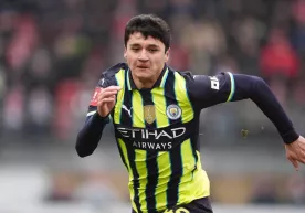 How did Abdukodir Khusanov play against Leyton Orient? (Video) фото