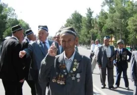 Ўзбекистонда Иккинчи жаҳон уруши фахрийларига ҳар ойда 60 дақиқа бепул мобил мулоқот тақдим этилади фото