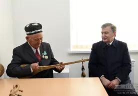 Шавкат Мирзиёев Ўзбекистон халқ бахшилари билан учрашди фото