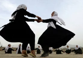 Tolibon qizlarning maktabda o‘qishiga qarshi emas, lekin... фото