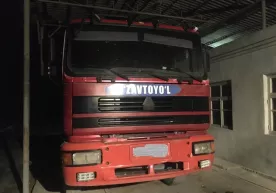 Farg‘ona shahrida “Sinotrik” rusumli yuk avtotransport vositasi xatlandi фото