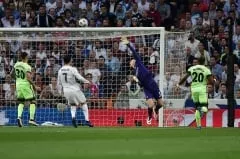 EChL. "Real"ning "Manchester Siti" ustidan g‘alabasi yoxud Milanda "ispancha" final фото