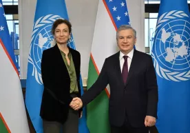 Shavkat Mirziyoyev Parijda YUNЕSKO bosh direktori bilan uchrashdi фото