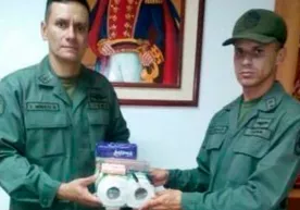 Венесуэланинг энг жасур аскарларига мукофот сифатида ҳожатхона қоғози берилган (фото) фото