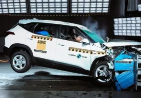 Kia Seltos краш-тестни уч баҳога «топширди» (видео) фото