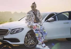 Rossiyalik reperning Mercedes’ini yutib olgan buxorolik yigit mashinani qachon olishini ma’lum qildi фото