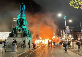 Dublinda bolalarga hujumdan keyin tartibsizliklar boshlandi фото