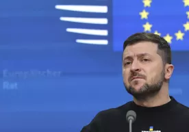 Украина президенти Зеленскийнинг қанотларини қирқишди фото