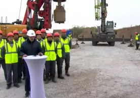 Россия ва КХДР ўртасида автомобил кўпригини қуриш бошланди фото