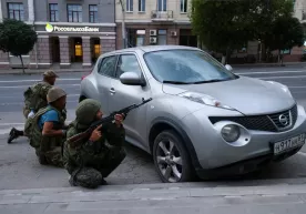 Rostov markazida tanklar, BTRlar va harbiylar (foto) фото