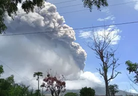 Indoneziyadagi Levotolo vulqonining uyg‘onishi(video) фото